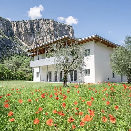 Casa Flavia, Mountains & River Arco Buitenkant foto