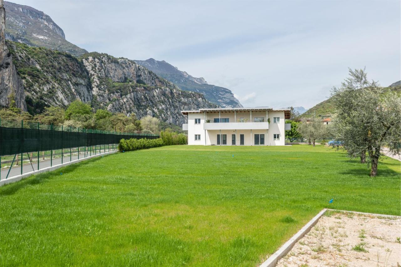 Casa Flavia, Mountains & River Arco Buitenkant foto