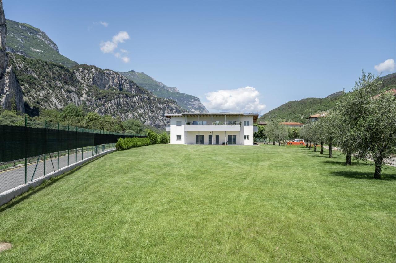 Casa Flavia, Mountains & River Arco Buitenkant foto