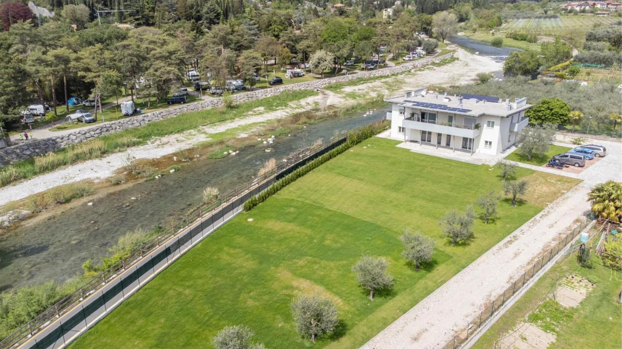 Casa Flavia, Mountains & River Arco Buitenkant foto